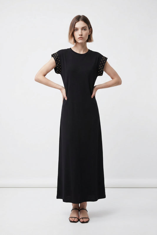VESTIDO DE ALGODÓN TACHUELAS. NEGRO