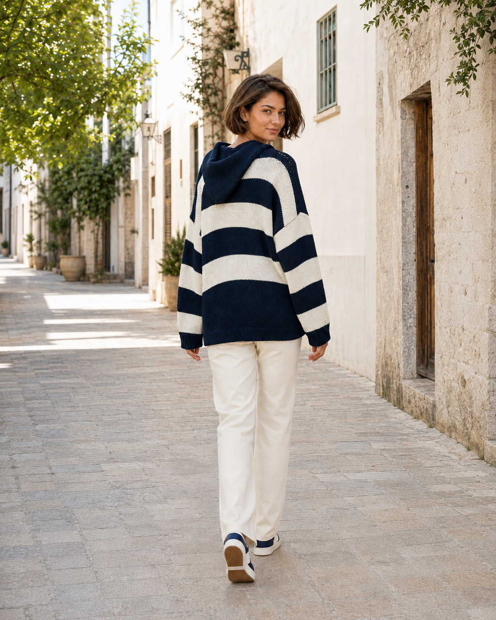 JERSEY CAPUCHA-AZUL MARINO