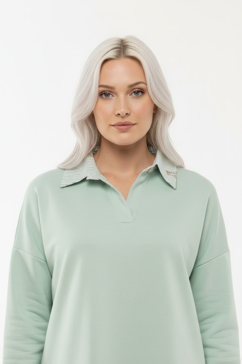 SUDADERA VERDE CUELLO RAYAS