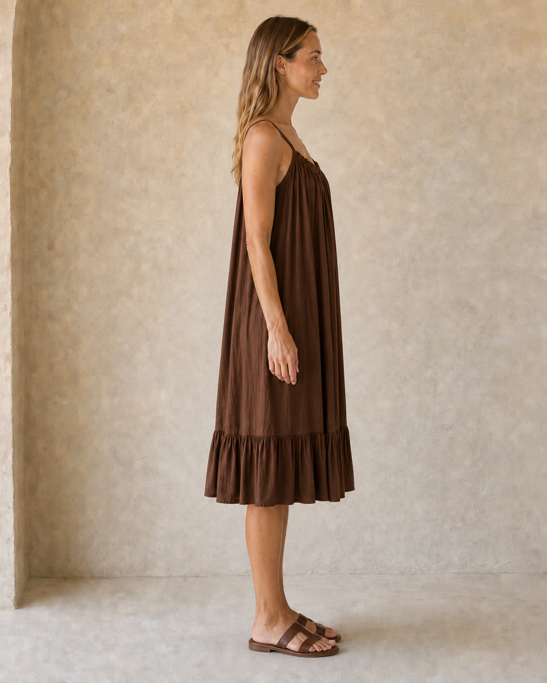 VESTIDO TIRANTE-MARRÓN