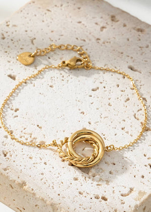 Pulsera Dorada Cadena Con Triple Aros Simples Y Trenzado